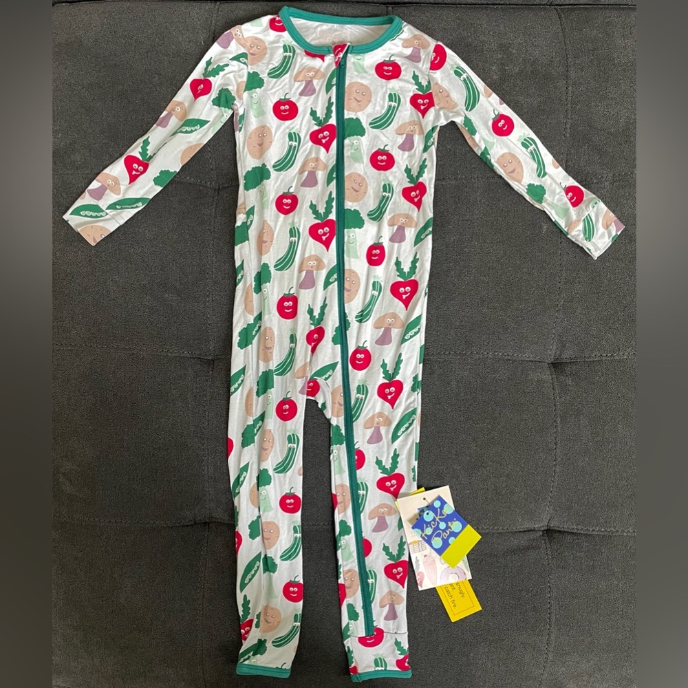 NWT’s Kickee Pants 3T Red and Green Pajama Sets with Vegetable Design!